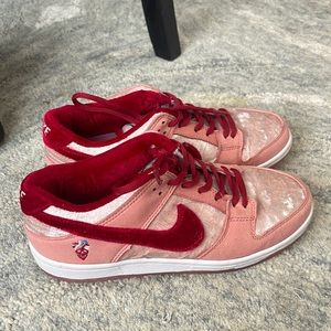 Nike/Strangelove low dunks